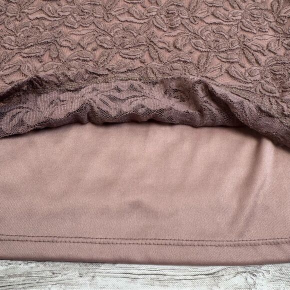 la vanya Women's Lace Overlay Jeweled Neck Tee T Shirt S SM Small Purple Stretch - Picture 5 of 12